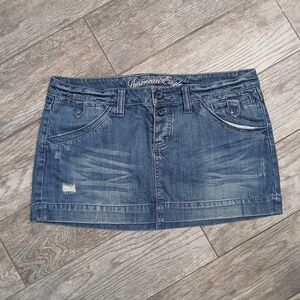 American Eagle Outfitters Women's Vintage Y2K Denim Micro Skirt ~ Size 12